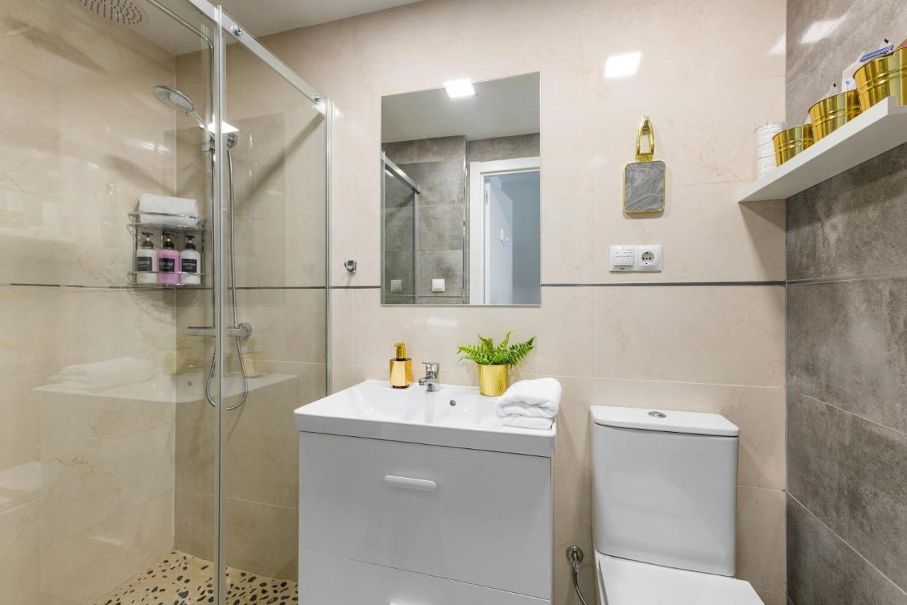 Sweet Dreams Apartment Near Puerta Del Sol Мадрид Екстериор снимка